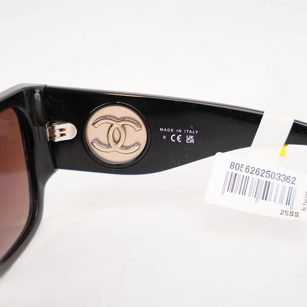 Chanel Oversized Square Sunglasses чёрного цвета, фото 6