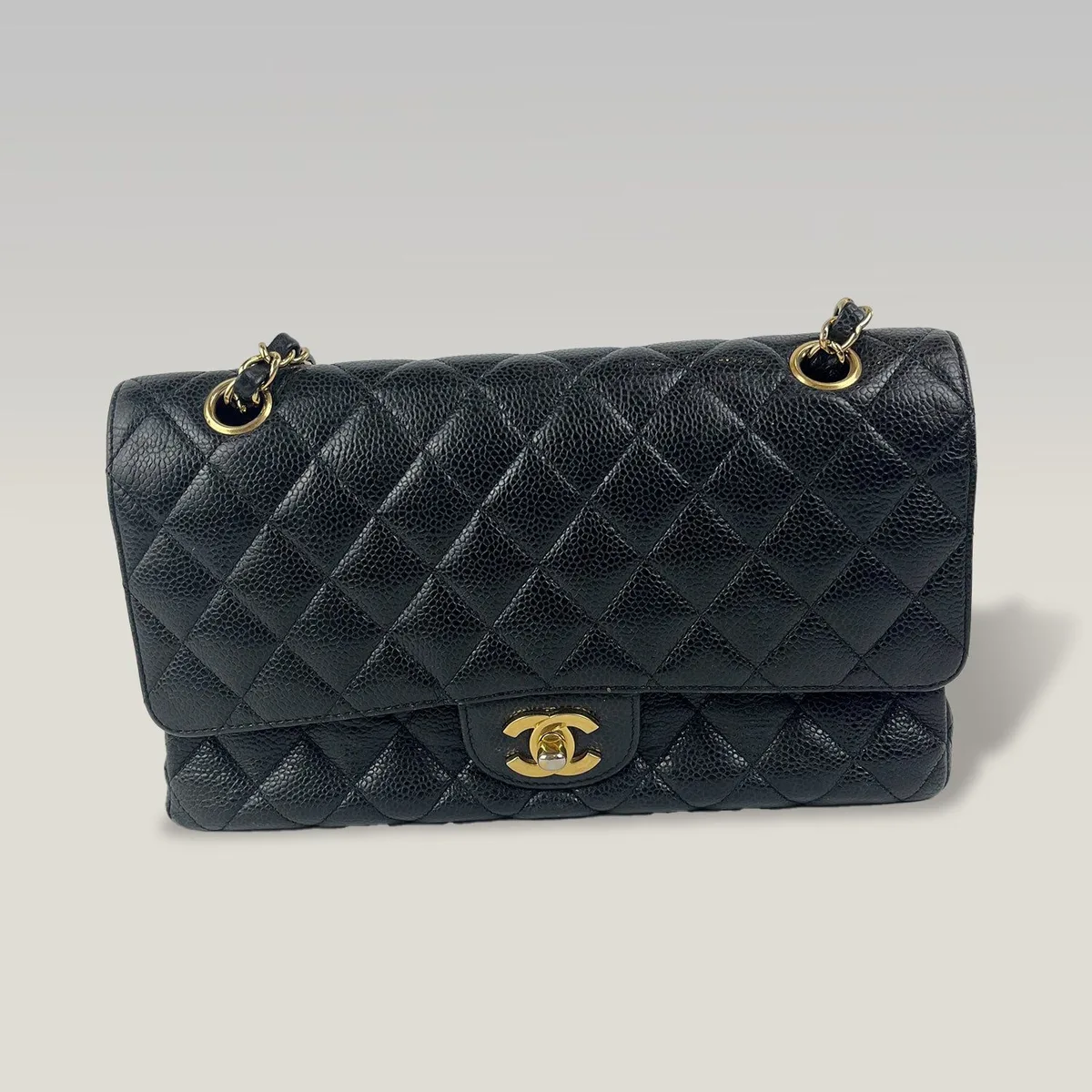 Chanel Classic Medium Double Flap in Black, photo 2