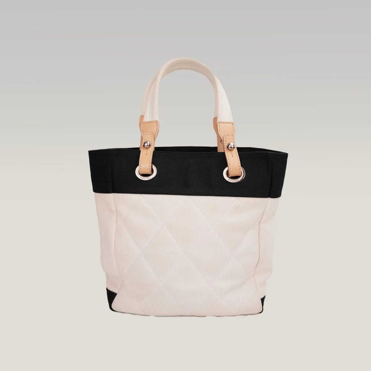Chanel Paris Biarritz Small Tote in nero e bianco, foto 2
