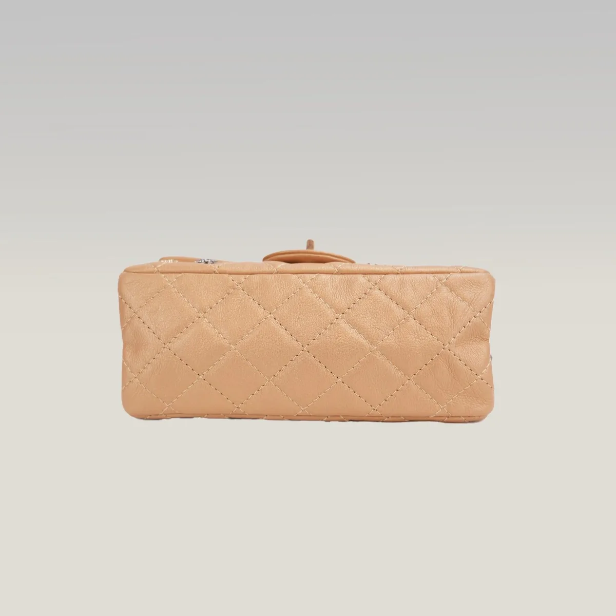 Chanel Reissue Lucky Charms Mini in Beige, photo 6