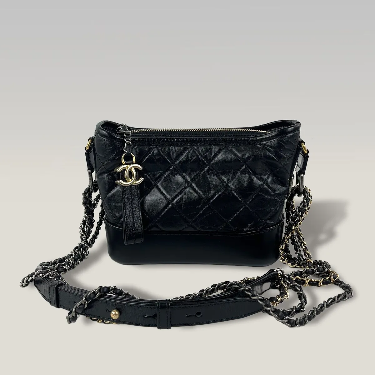 Chanel Gabrielle Small Hobo in Black, photo 3
