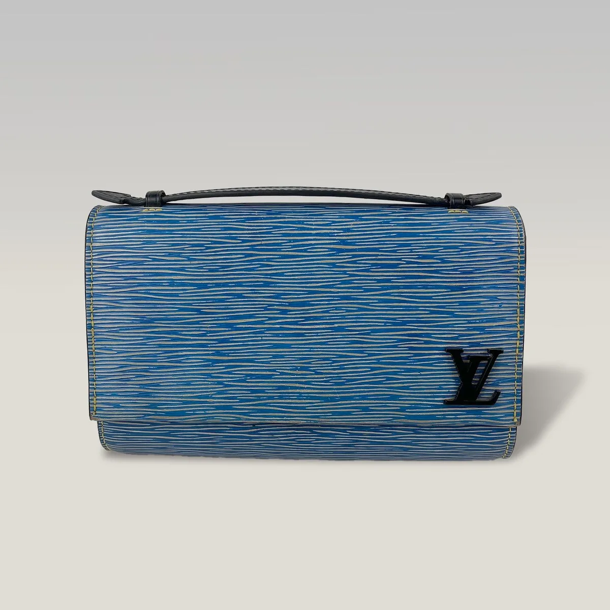 Louis Vuitton Cluny in Blue, photo 2