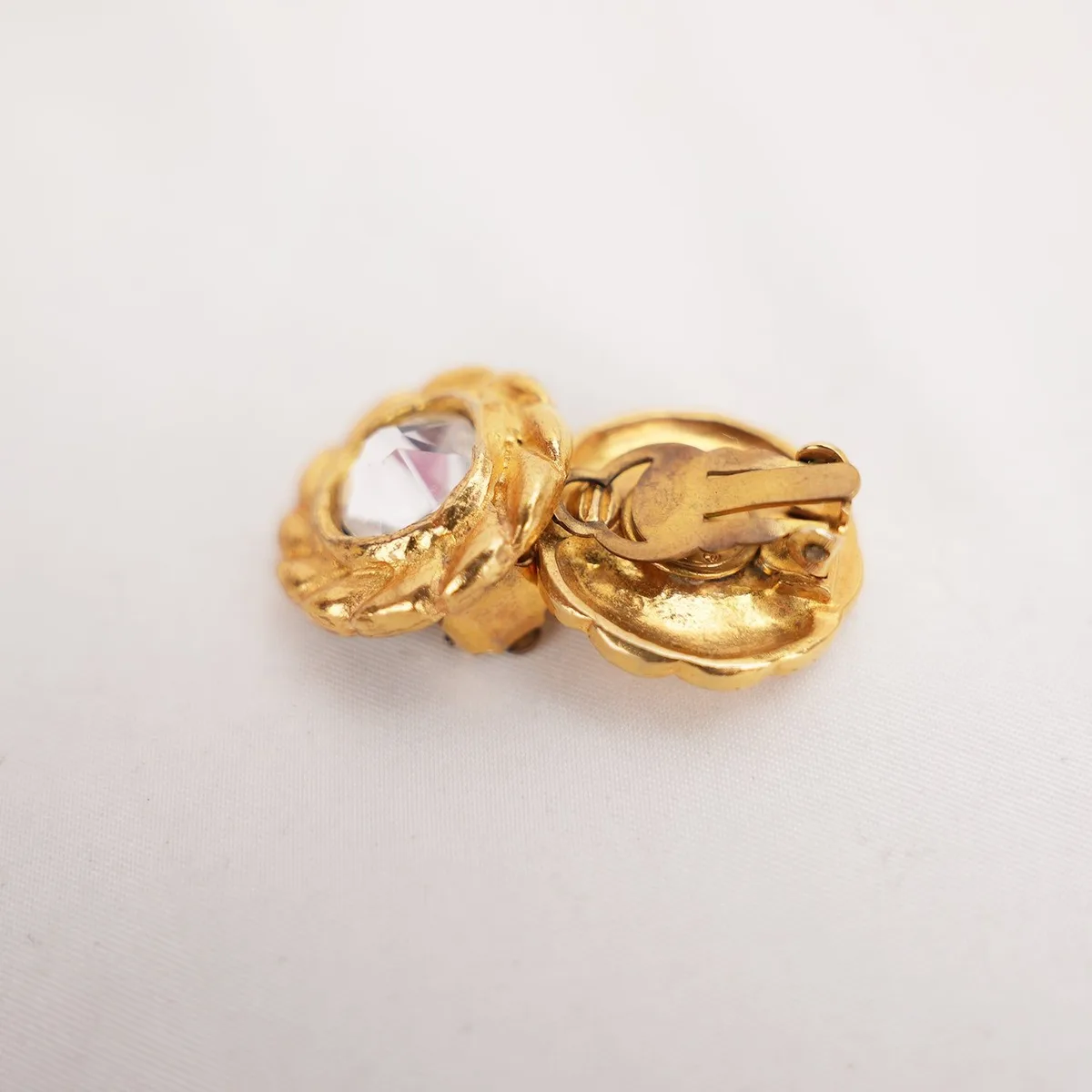 Chanel Rhinestone Round Clip-On Earrings in Gold, photo 5