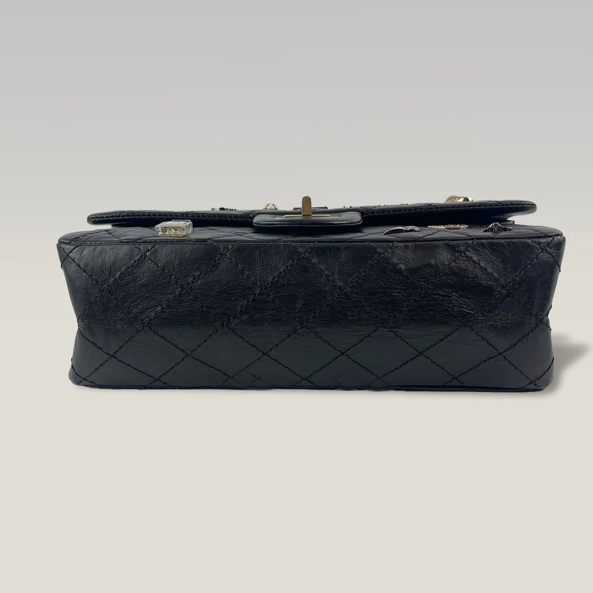 Chanel Lucky Charms Flap in Black, photo 6