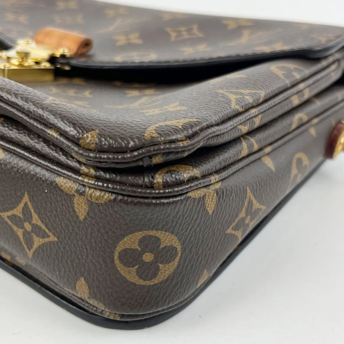 Louis Vuitton Pochette Métis in Brown, photo 6