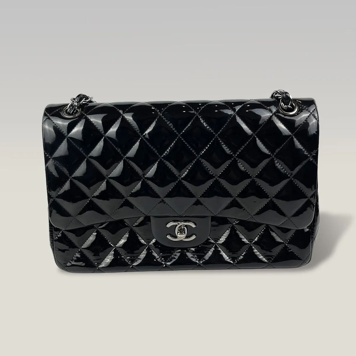 Chanel Classic Flap Jumbo in Black, photo 2