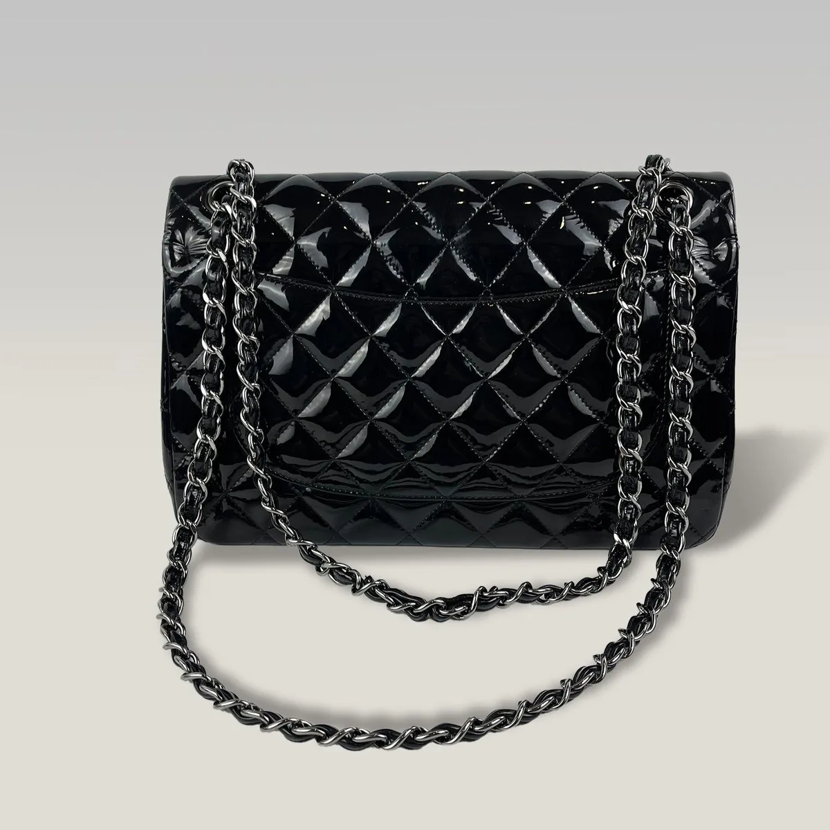 Chanel Classic Flap Jumbo in Black, photo 3