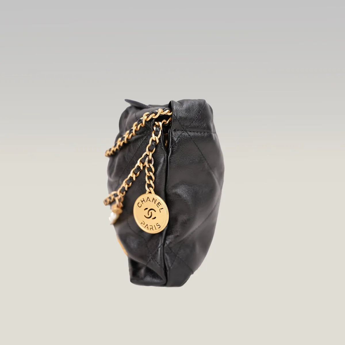 Chanel Chanel 22 Mini in Black, photo 4