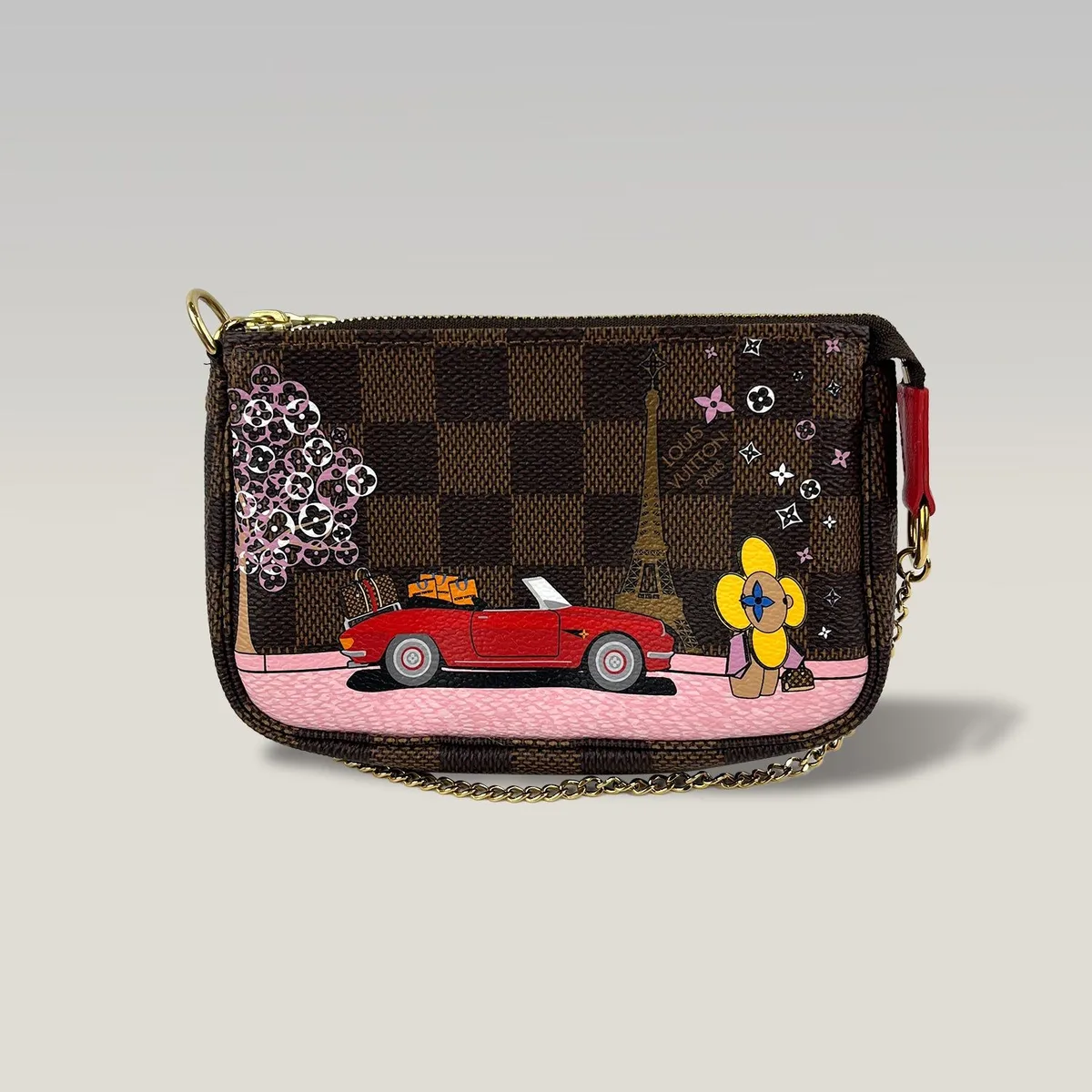 Louis Vuitton Mini Pochette Accessoires Vivienne A Paris in Brown, photo 2