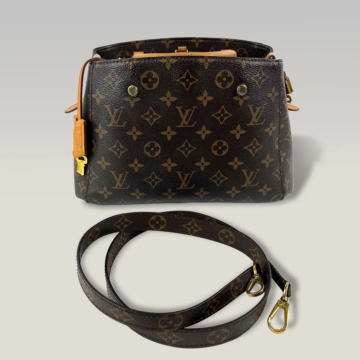 Louis Vuitton Montaigne BB in Brown, photo 4
