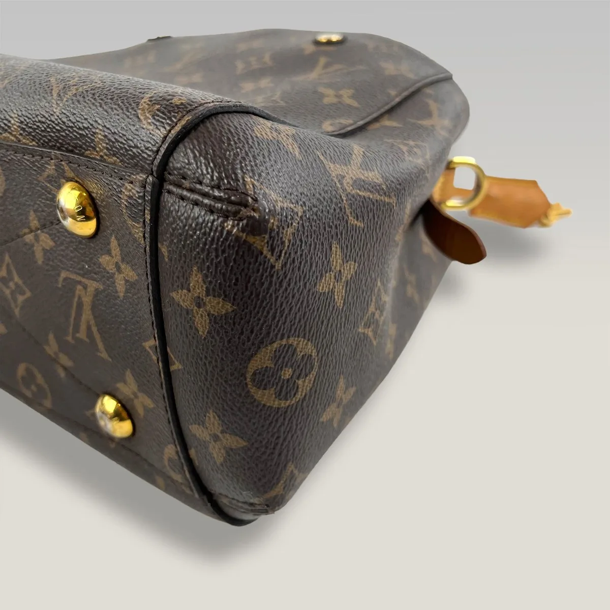 Louis Vuitton Montaigne BB in Brown, photo 6