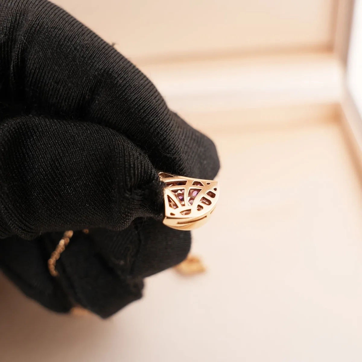 Bvlgari Divas' Dream in Rose Gold with Pink Stones, photo 5