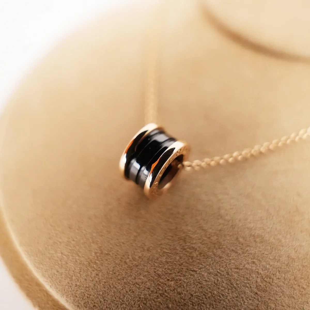 Bvlgari B.zero1 in Rose Gold and Black, photo 2