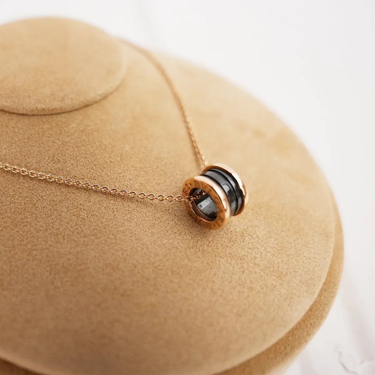 Bvlgari B.zero1 in Rose Gold and Black, photo 5