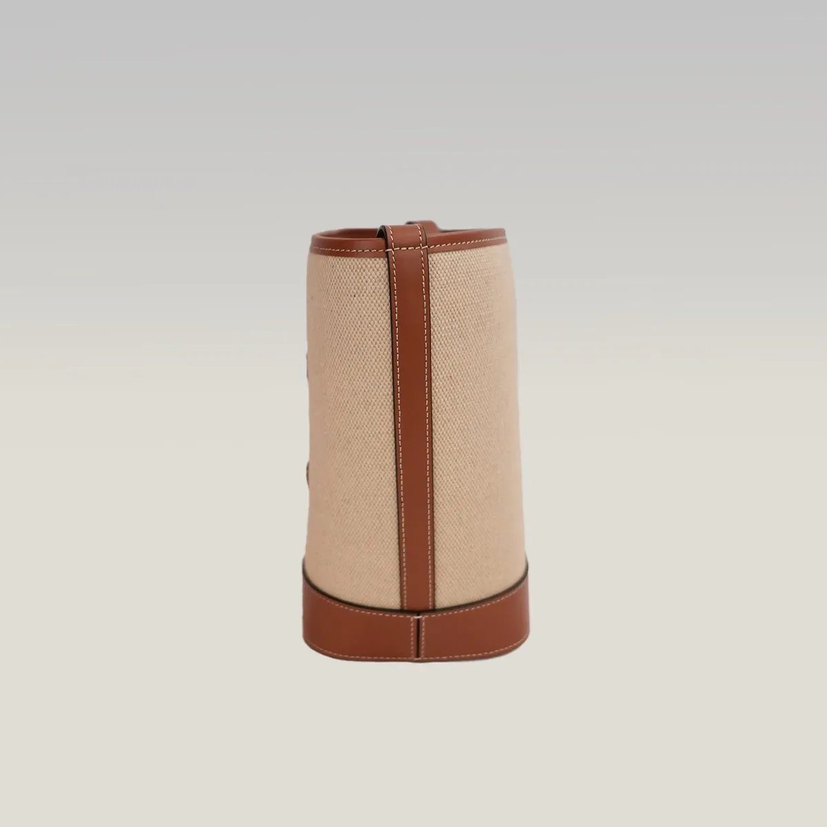 Celine Small Bucket Cuir Triomphe in Natural e Tan, foto 5