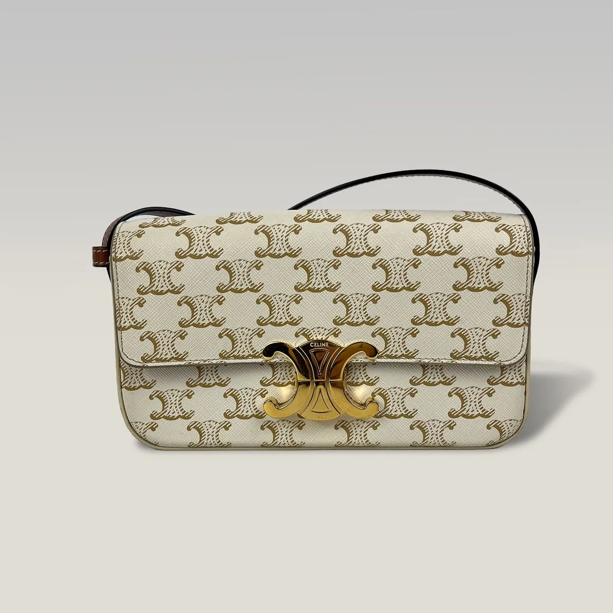 Celine Triomphe in White, photo 2