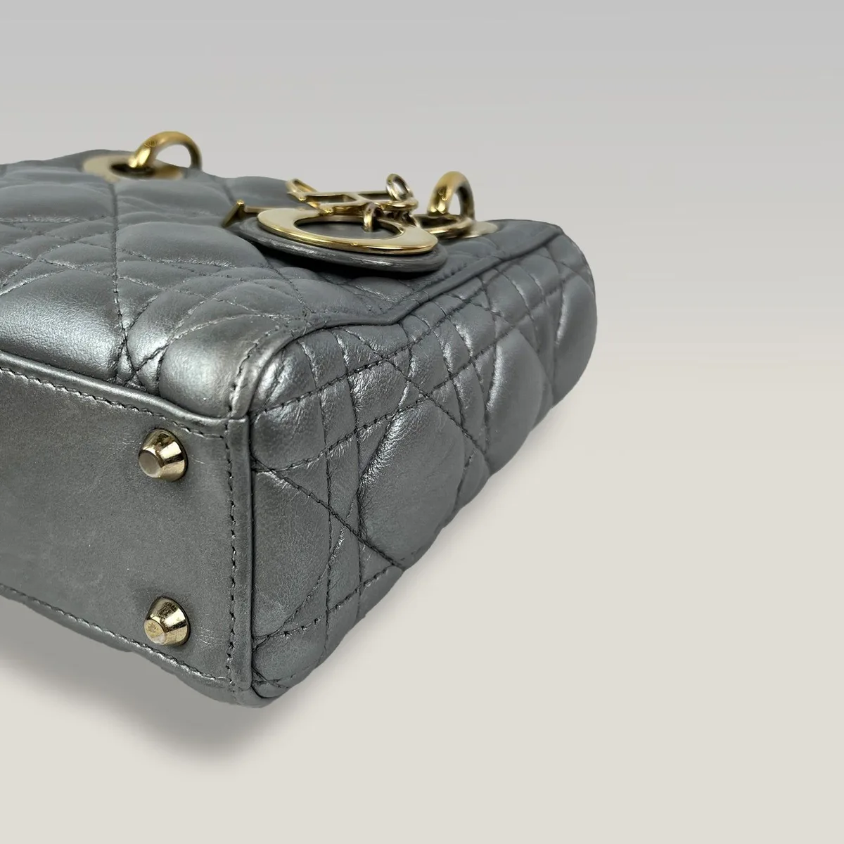 Dior Lady Dior Mini in Metallic Grey, photo 4