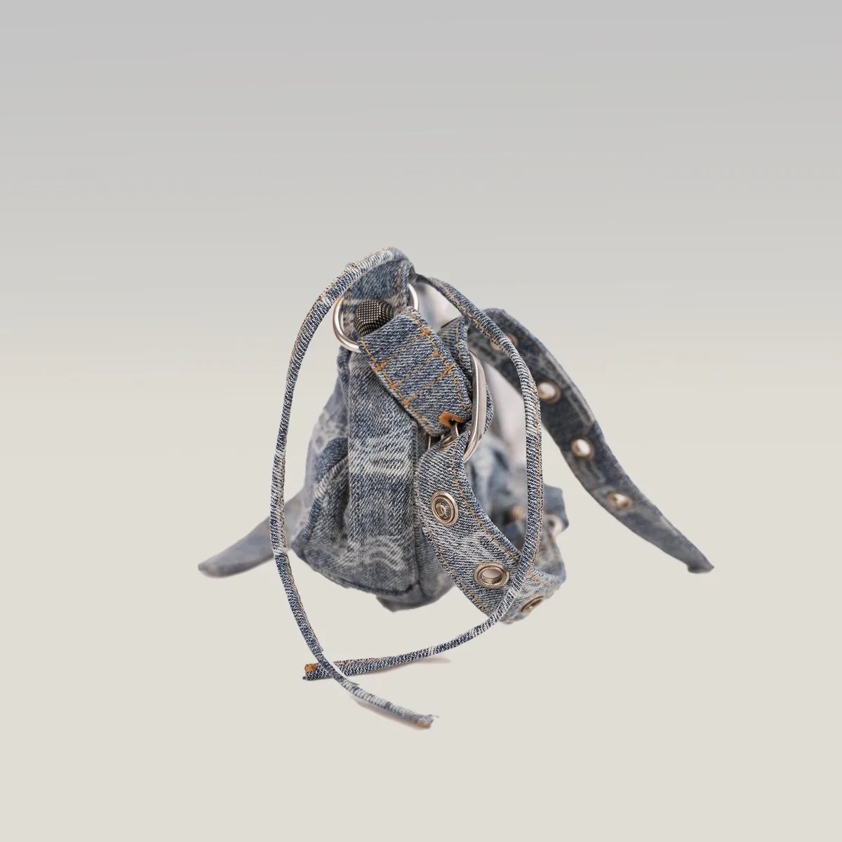 Balenciaga Le Cagole in Blue, photo 5