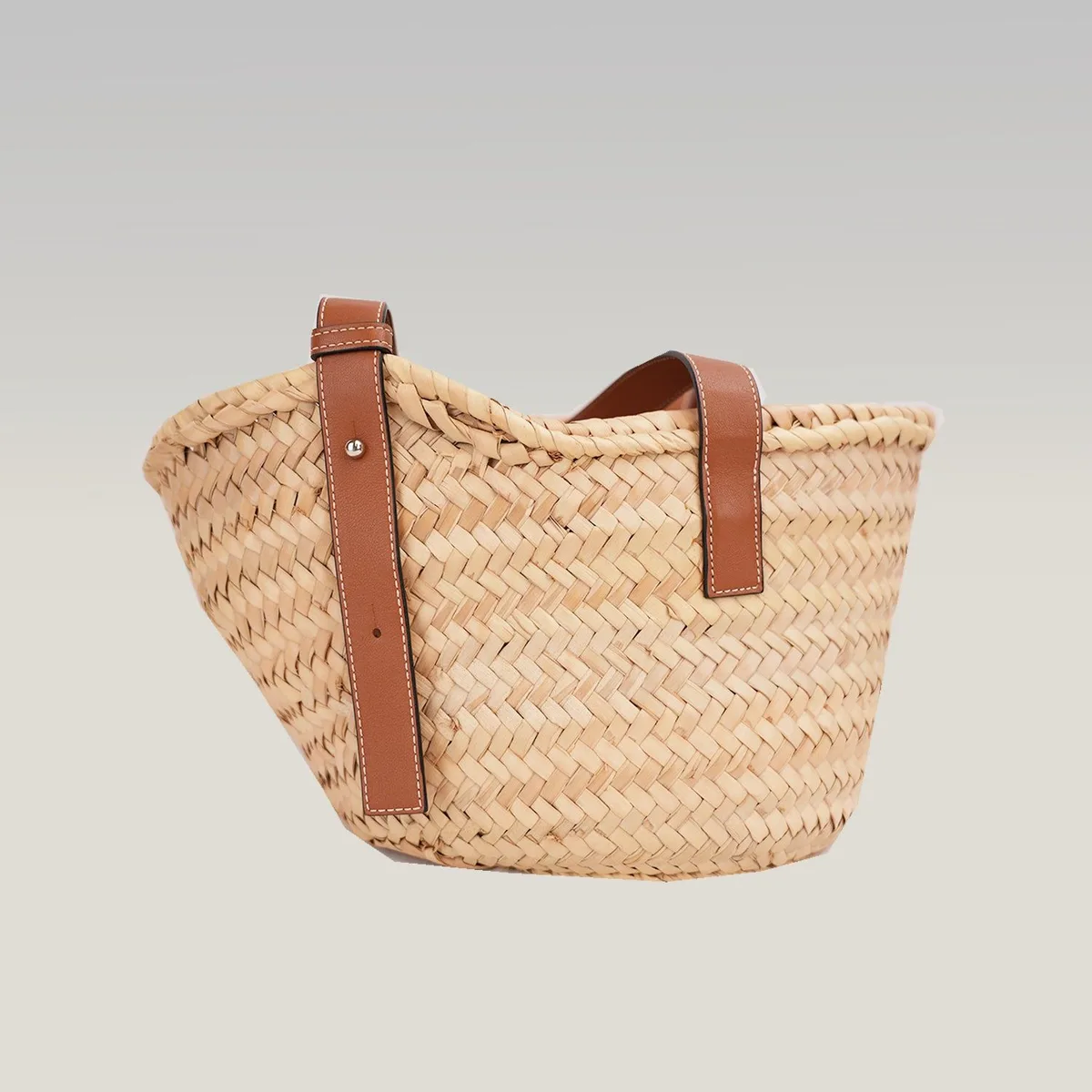Loewe Basket Bag Medium in Hellbraun, Foto 3