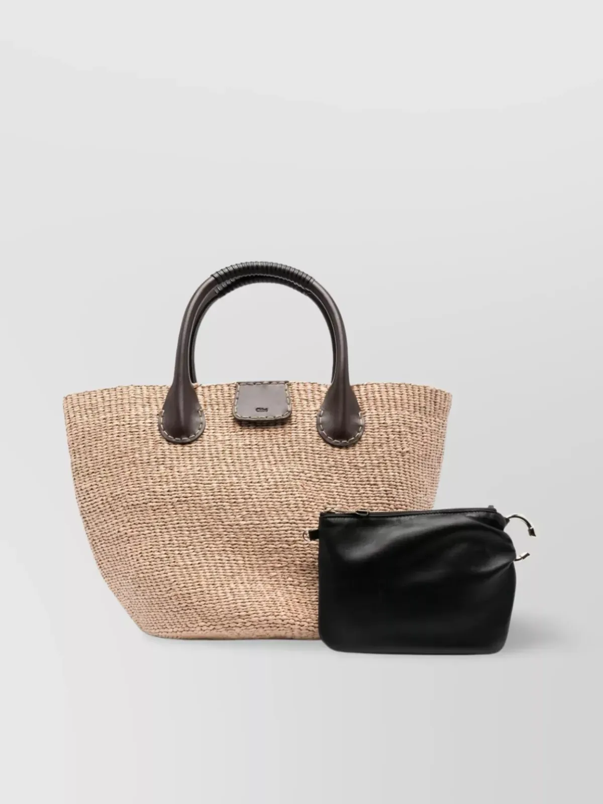 Chloé Palma in Beige, photo 1